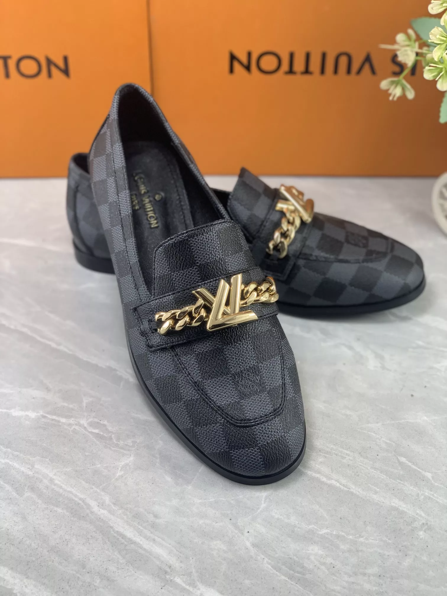 louis vuitton lv oxfords chaussures pour femme s_12b5a421